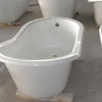 Large picture supply clawfoot bathtub