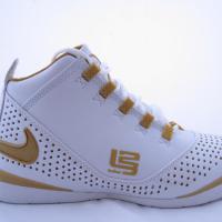 Large picture James Basketball Shoes