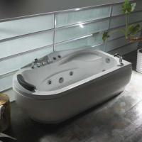 Large picture Massage bathtub