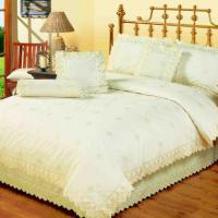 Large picture embroidery bedding sets