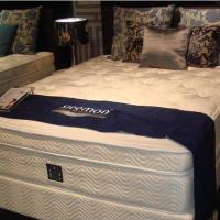 Large picture Luxury memory foam mattress