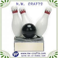 Large picture Polyresin bowling sports statue