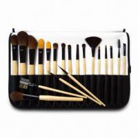 Large picture Makeup Brush Set