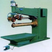 Large picture longitudinal seam welding machine