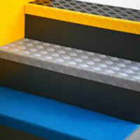 Large picture Non Slip Stair Treads