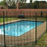 Large picture Swimming Pool Fence