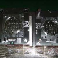 Large picture custom plastic injection tooling