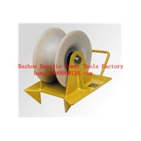 Large picture cable roller for well head