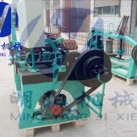 Large picture normal twisted barbed wire machine