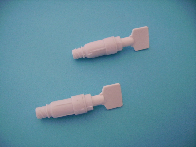 Needleless connector