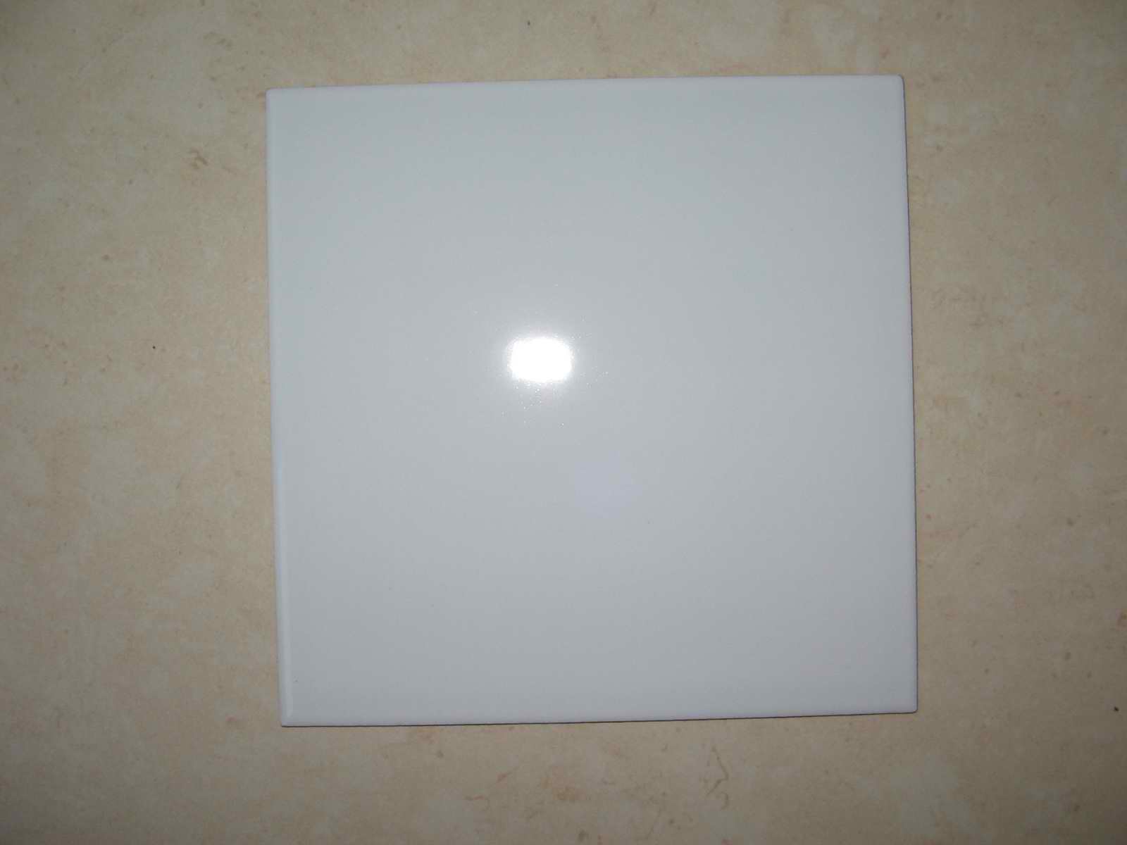 WHITE WALL TILES 150X150MM