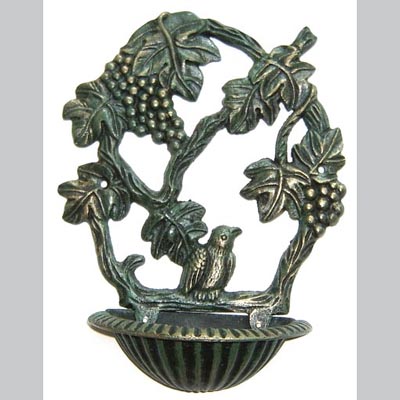 Birdbath/Bird Feeder