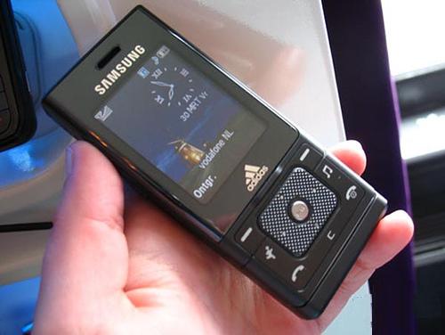Samsung F110