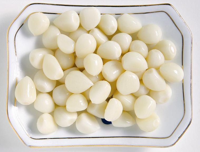 Garlic in brine