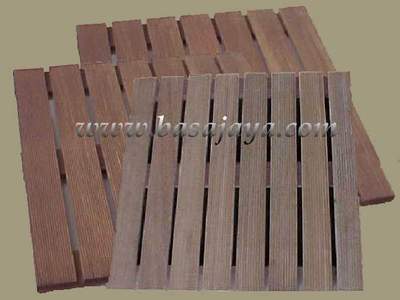 WOODEN GARDEN TILE