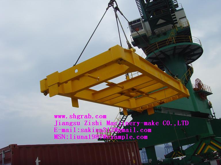 container spreader