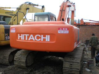 USED HITACHI EX200-3 EXCAVATOR