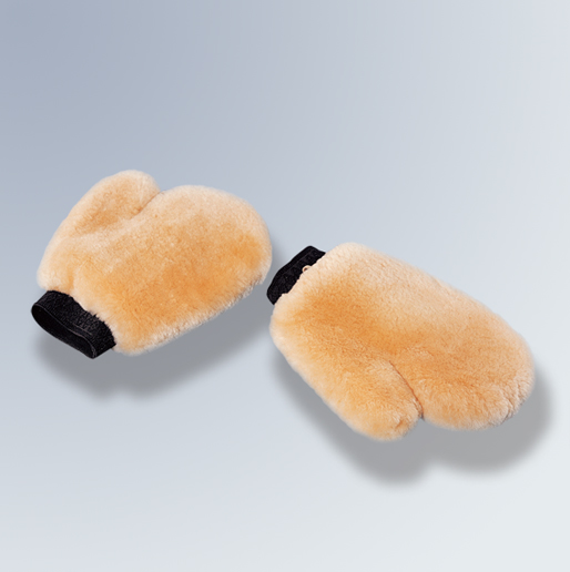 washmitt with thumb