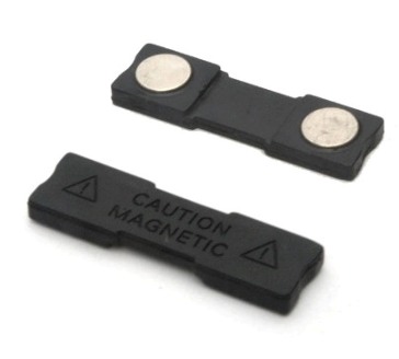 magnetic name badge