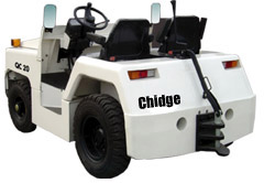 Tow tractor