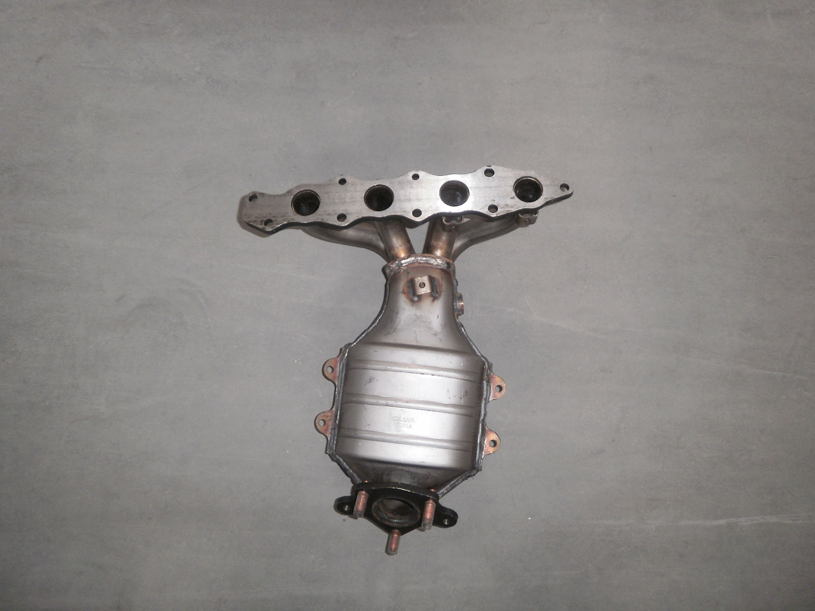 exhaust manifold