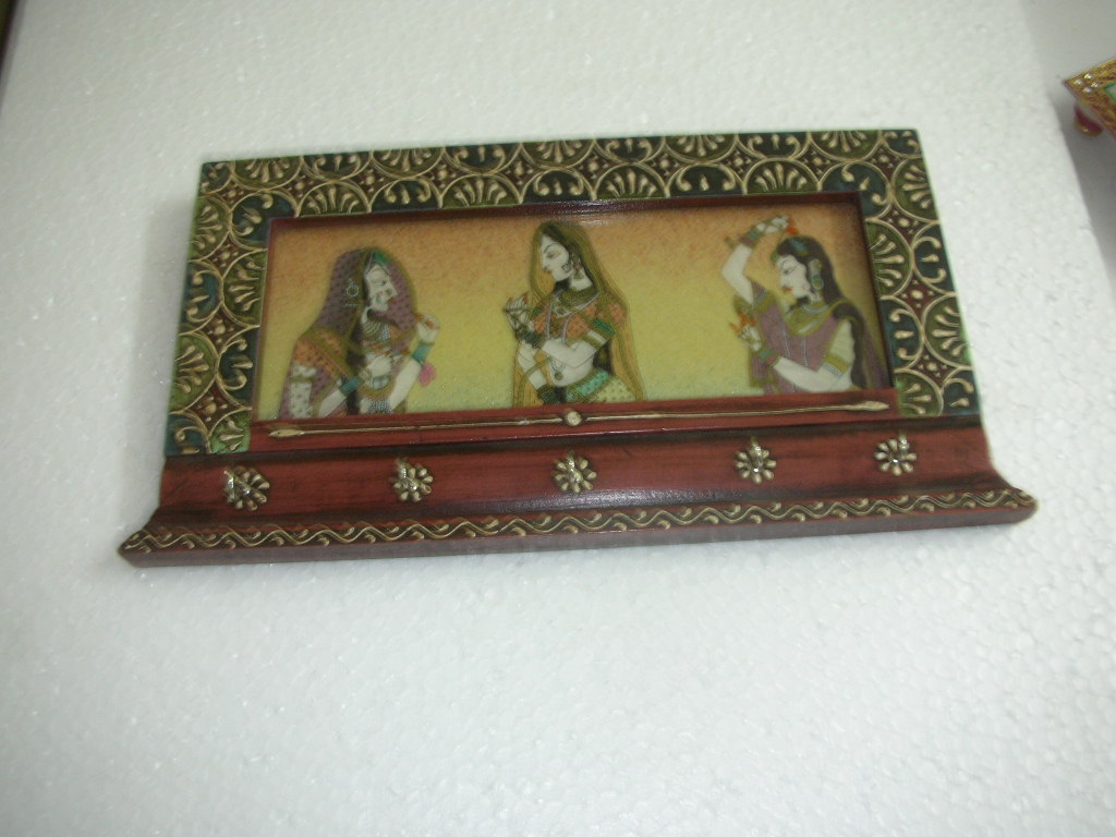 Gems stone painted key holder