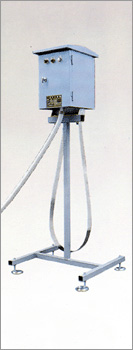 Skimmer for floating oil