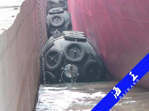 Rubber fenders,Marine fenders,Dock fenders