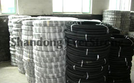 Oil Hose with Fabric Insertion