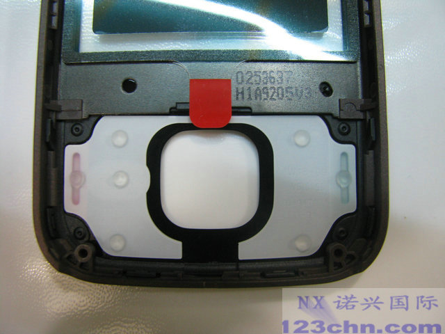 nokia N85 front panel with keypad