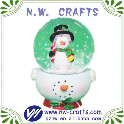 Beautiful resin globe snow cratfs