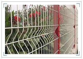 wire mesh garden fence