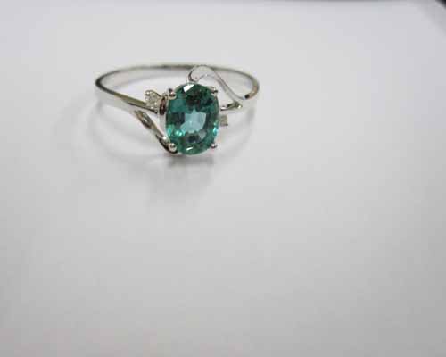 10k white gold Tourmaline ring