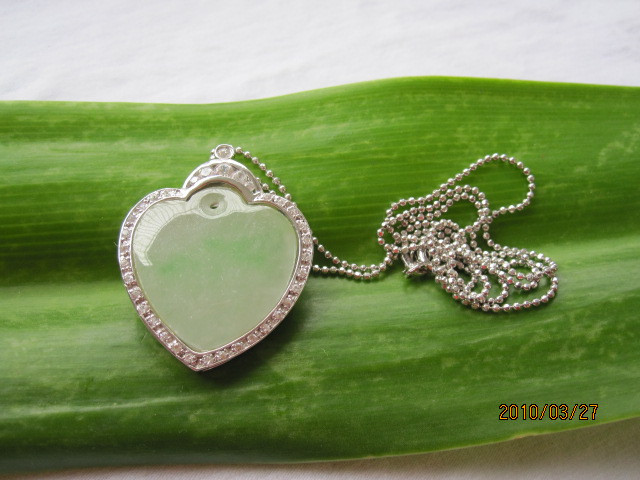 925 silver Cubic Zircona and green jade necklace