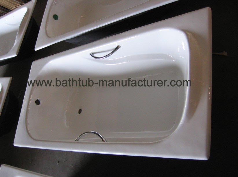 cast iron bathtub