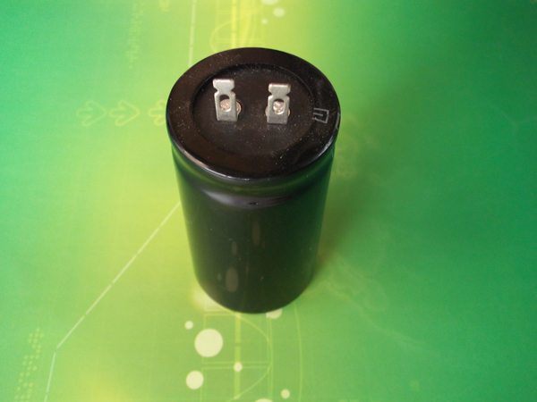 Electrolytic capacitors for photo flash