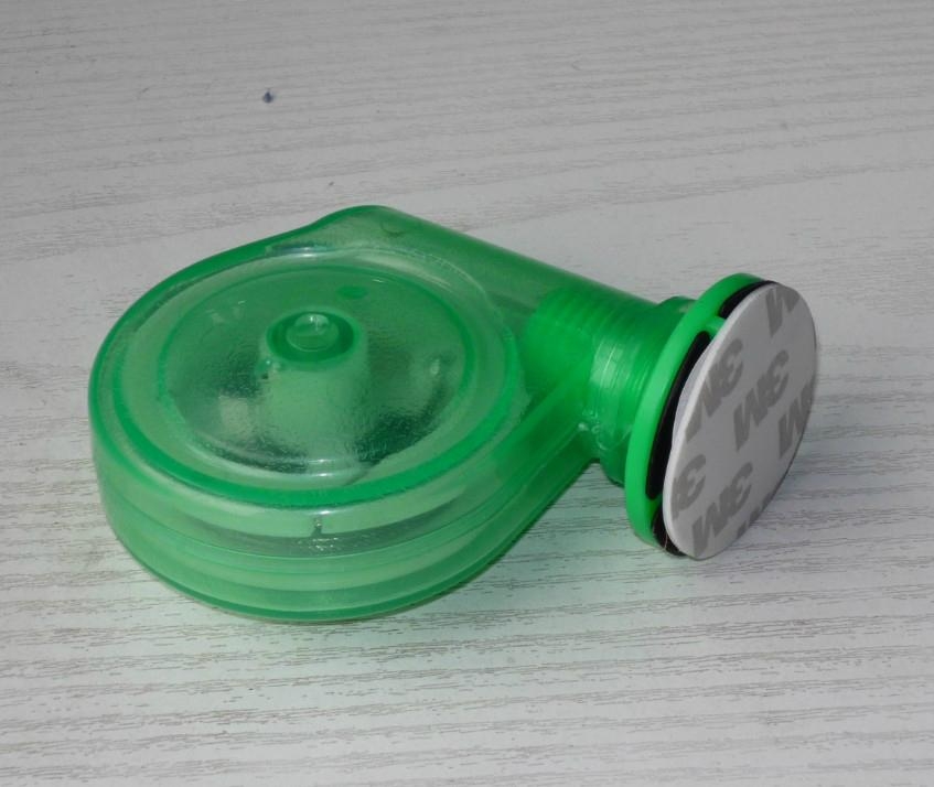 Anti-theft recoiler for retail display