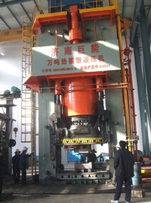 Hydraulic close die forging press