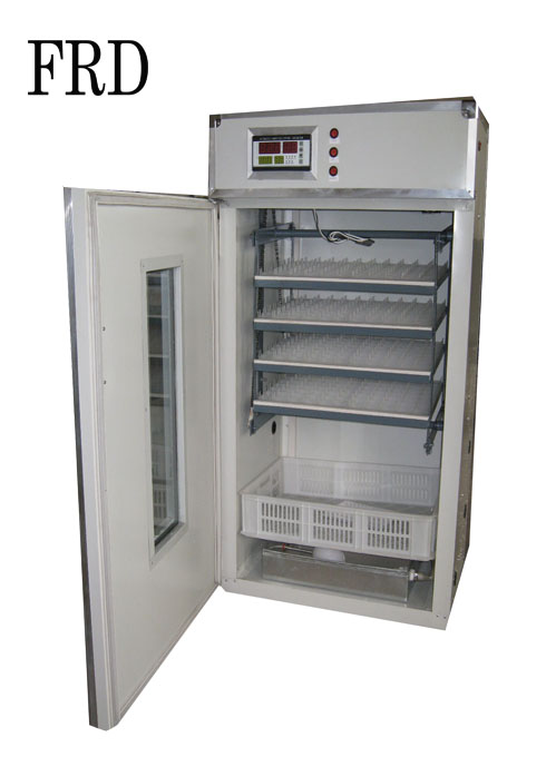 Chicken hatching incubator