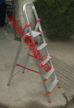 Ladder with Aluminium material