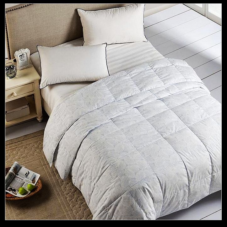 feather quilt