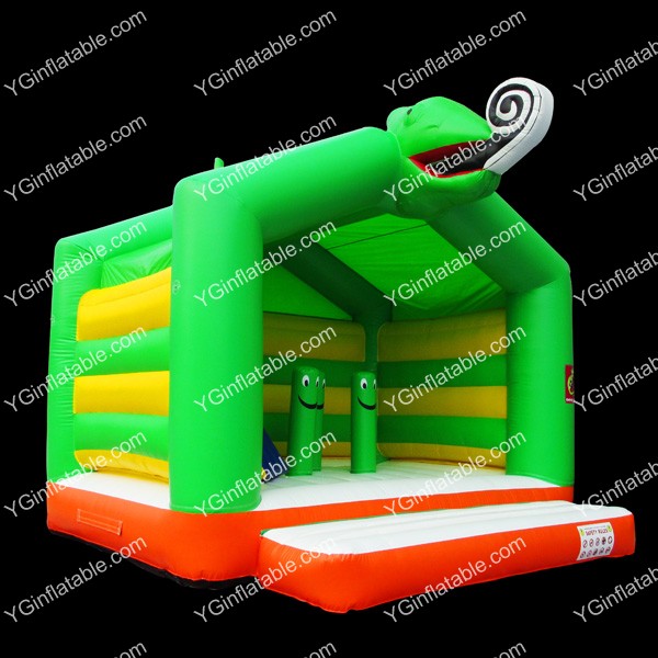 Lizard inflatable Bouncer