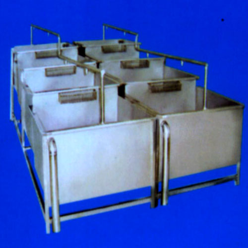 four-step cleaning slot