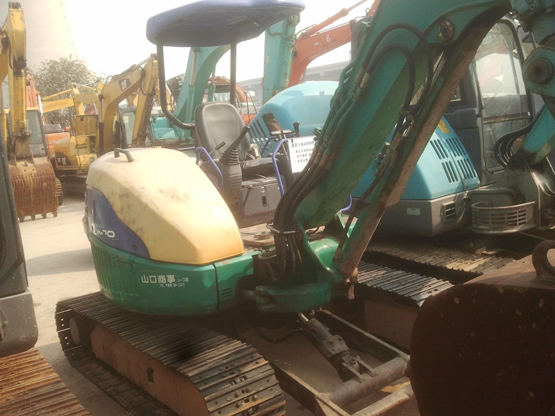 used komatsu excavators pc40