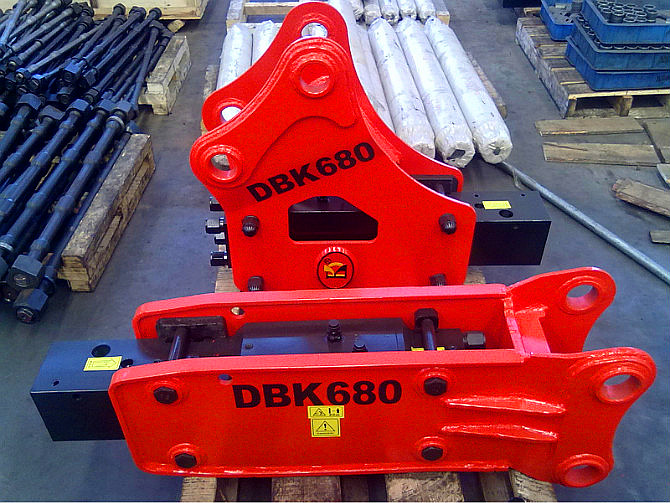 DBK 680 Hydraulic Breaker