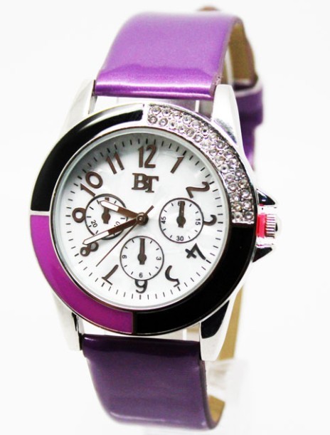 Fashion purple watch with purple strap