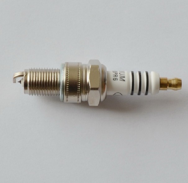 Auto parts Iridium spark plug