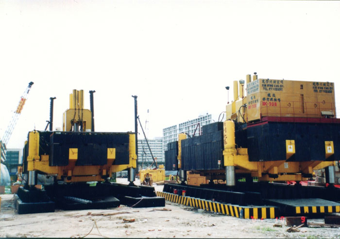 ZYC series hydraulic static pile driver