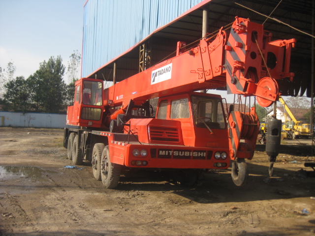 Used TL300E Mobile Crane Tadano 30T