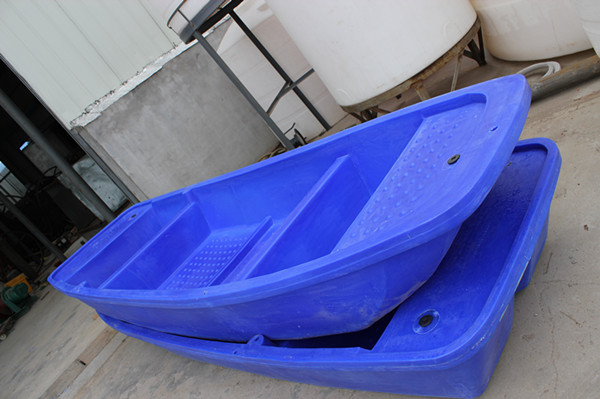 3.2M Plastiic fishing boat